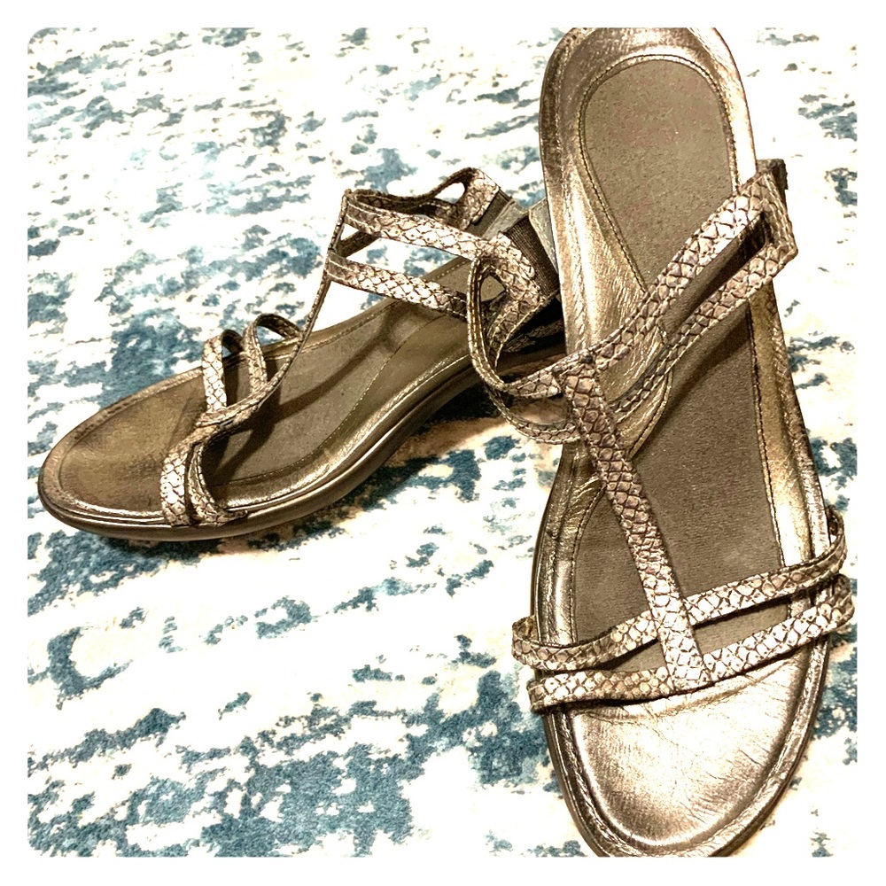 Never worn black Moat wedges